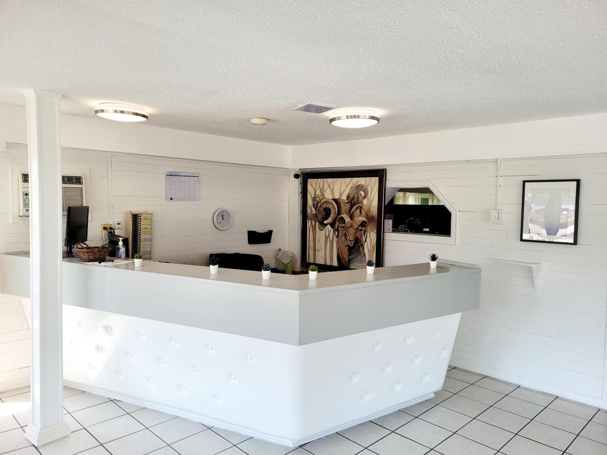 The Villager Inn Princeton Motel מראה חיצוני תמונה